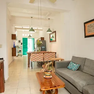 Hotel Casitas Miramar Malecon